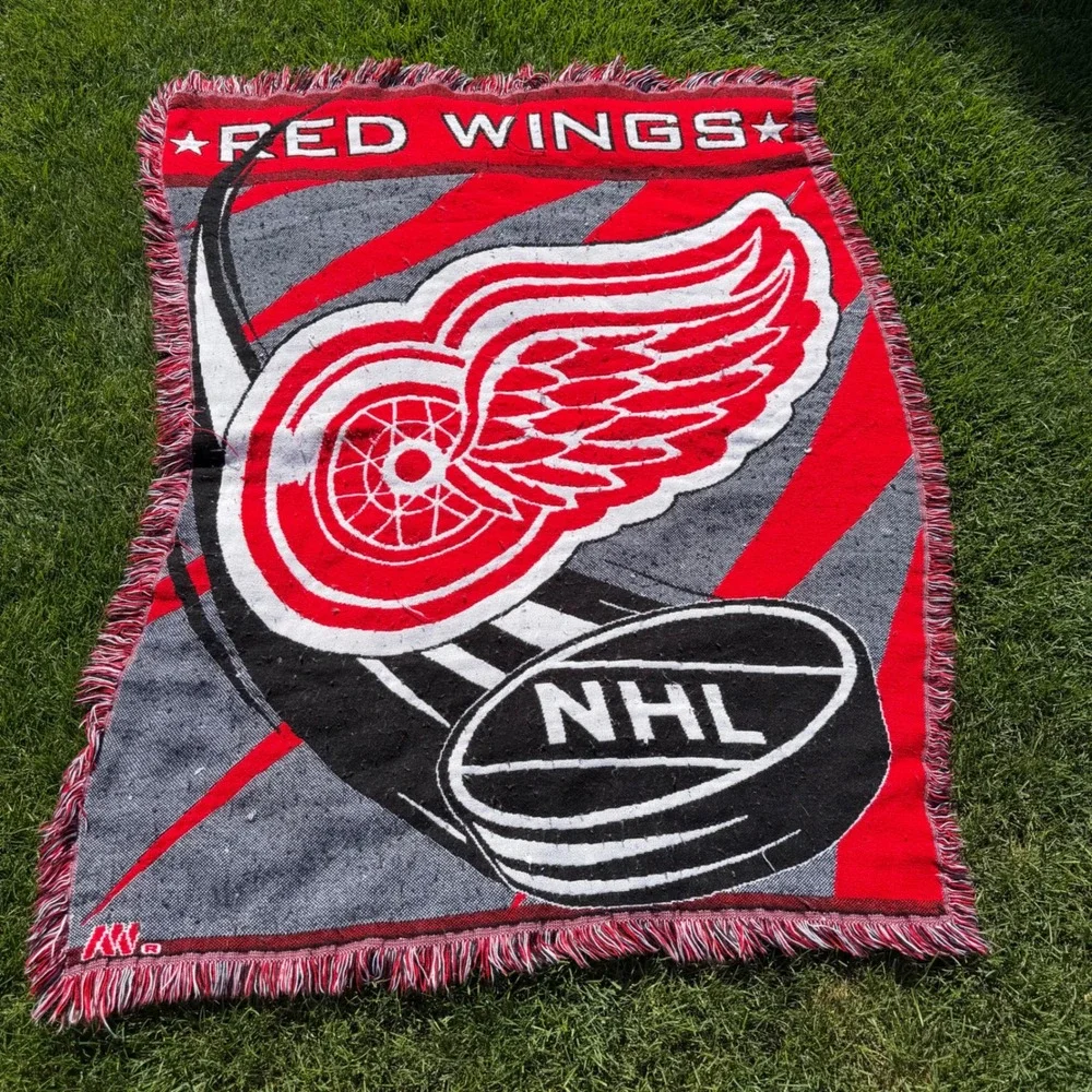 Detroit Red Wings NHL Woven Tapestry Throw Blanket Northwest Co Red Grey 41x56